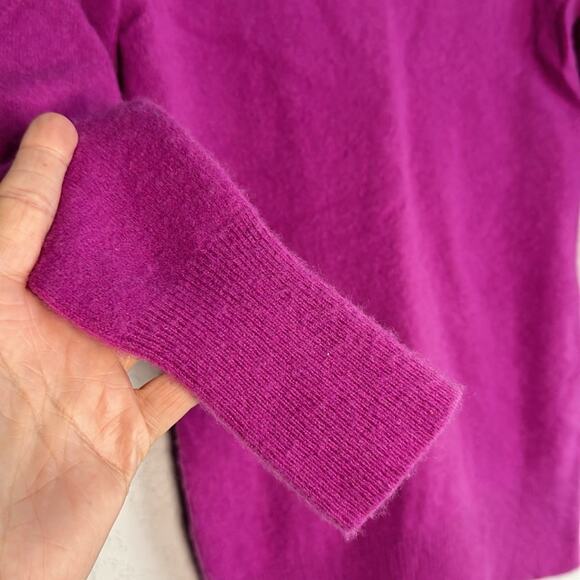 Roundtree & Yorke Fuchsia Pink 100% Cashmere Sweater V Neck Preppy Academia Y2K - Picture 4 of 6